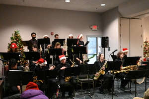 11-19 UHS Jazz Band - Festival of Trees